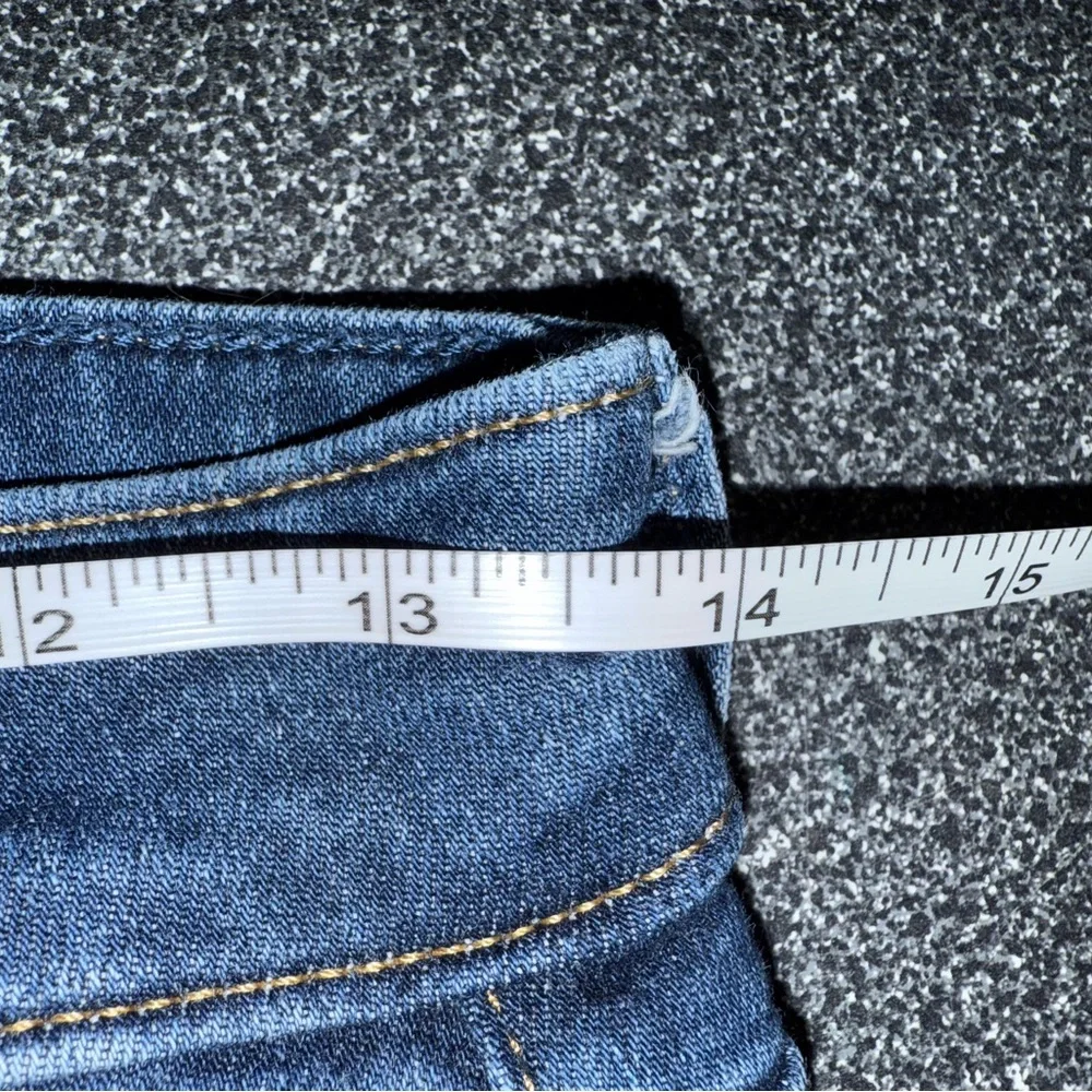 GAP Women's Classic Straight High Rise Leg Blue Jeans‎ Size 28/6